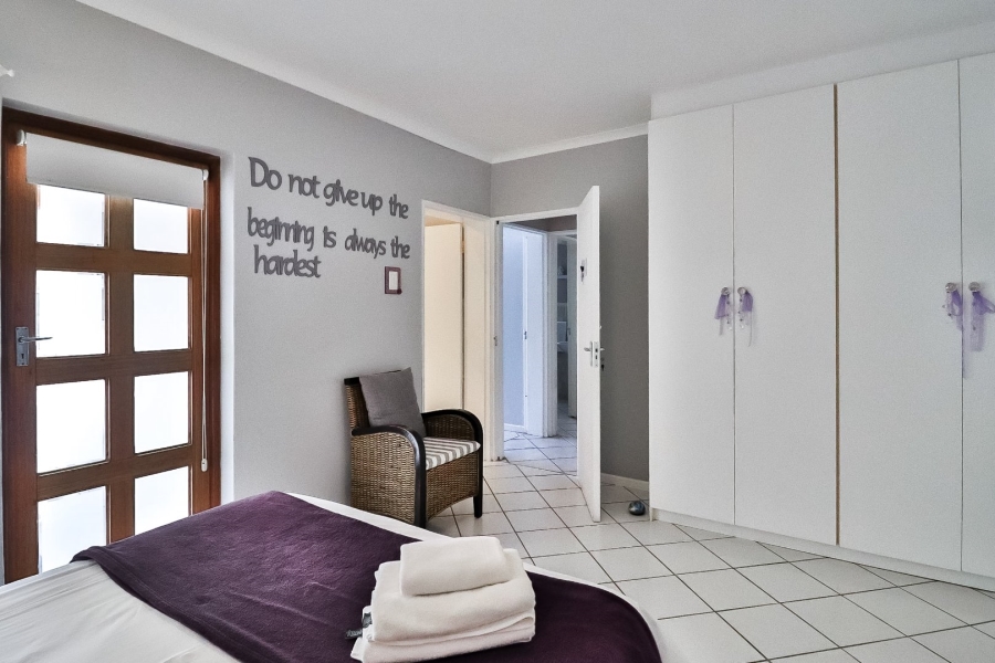 7 Bedroom Property for Sale in Country Club Western Cape